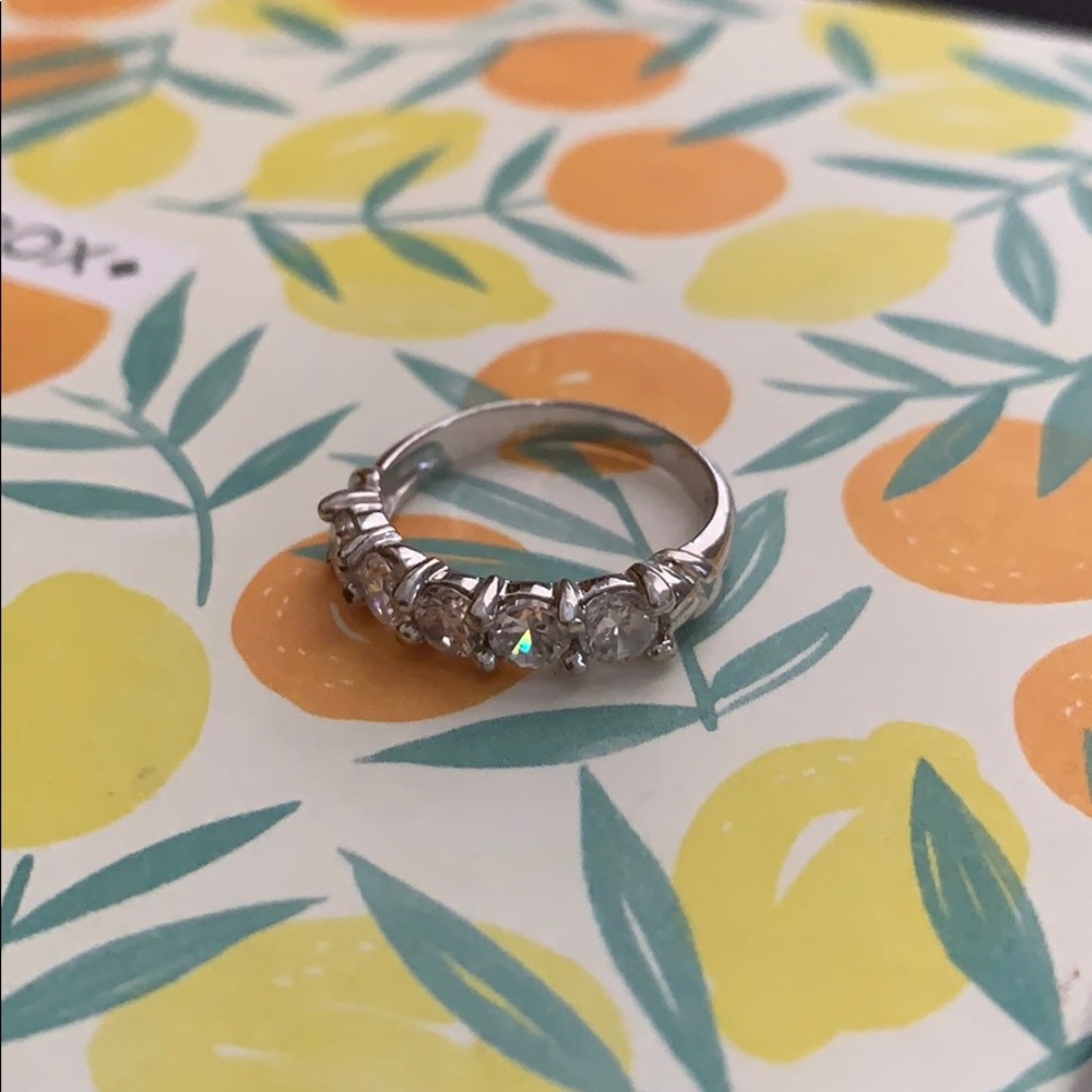 Faux diamond ring 💍💎